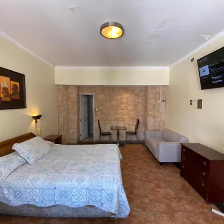 Olicar Hotel